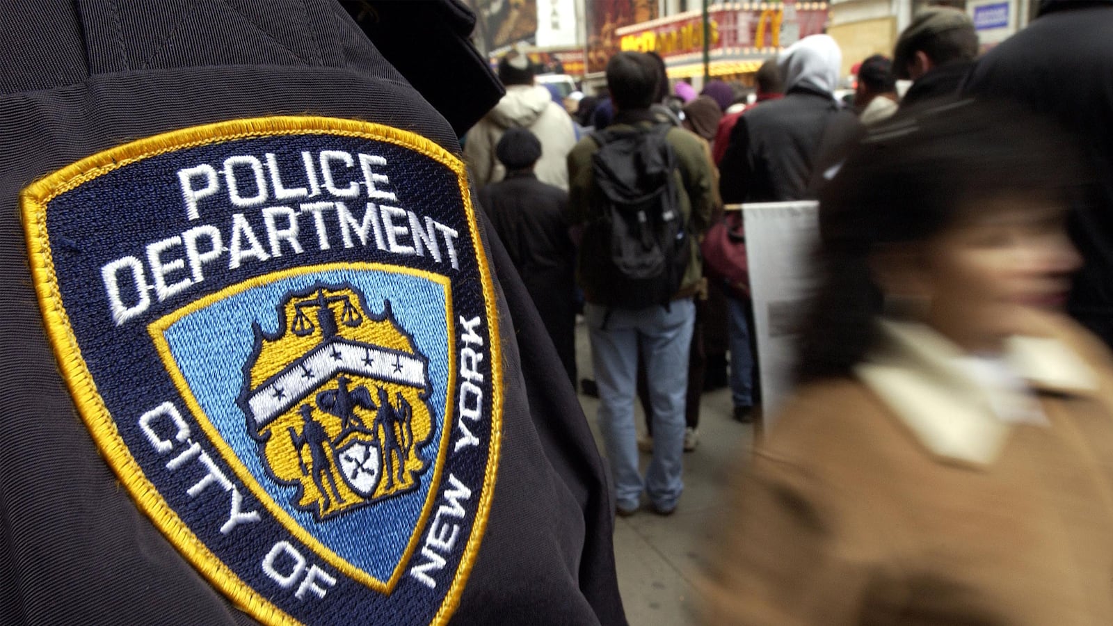articles/2014/12/31/ground-zero-of-the-nypd-slowdown/141231-ungar-police-slowdown-tease_yrvfqk