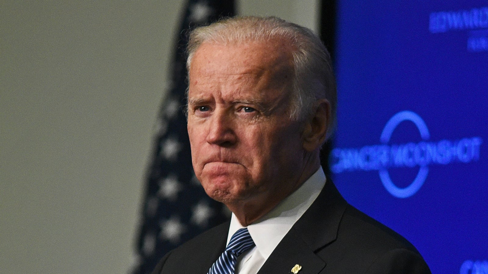 cheats/2016/11/22/biden-says-no-to-dnc-chair-race/161029-biden-trump-reach-out-cheat_a6ize5