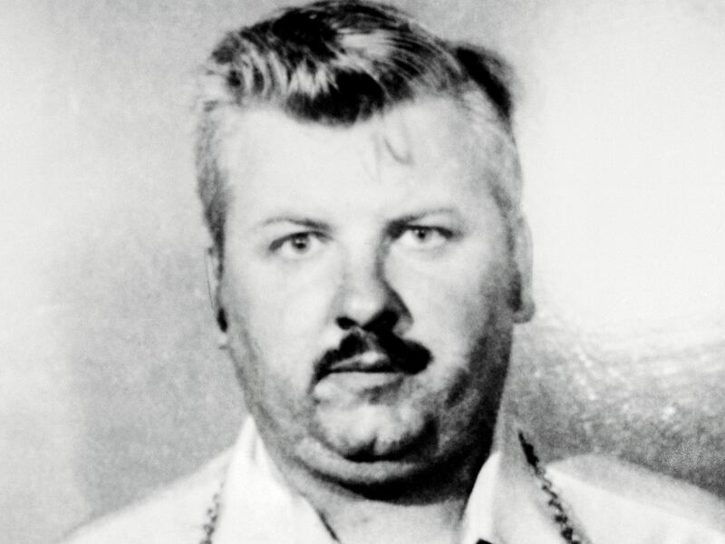 galleries/2011/12/11/joran-van-der-sloot-and-other-famous-killers-with-groupies-or-girlfriends-photos/killers-with-girlfriends-groupies-john-wayne-gacy_fkw11s