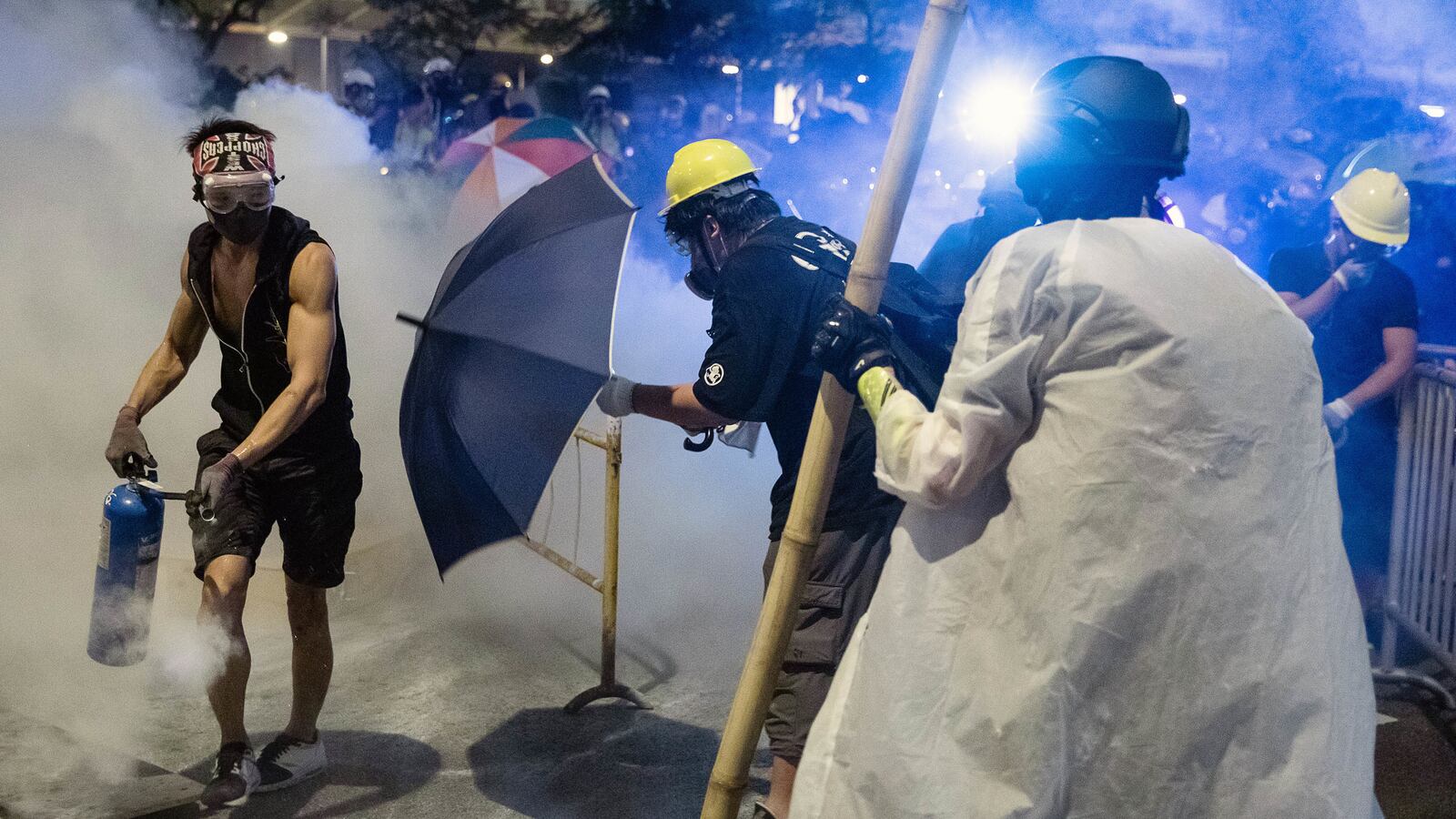 190801-hong-protesters-tease_rjgip9