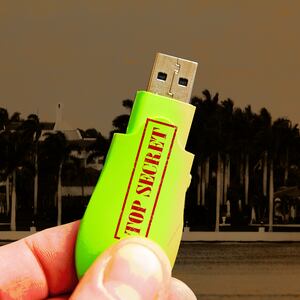 190408-poulsen-secret-agent-tease_egx3j4