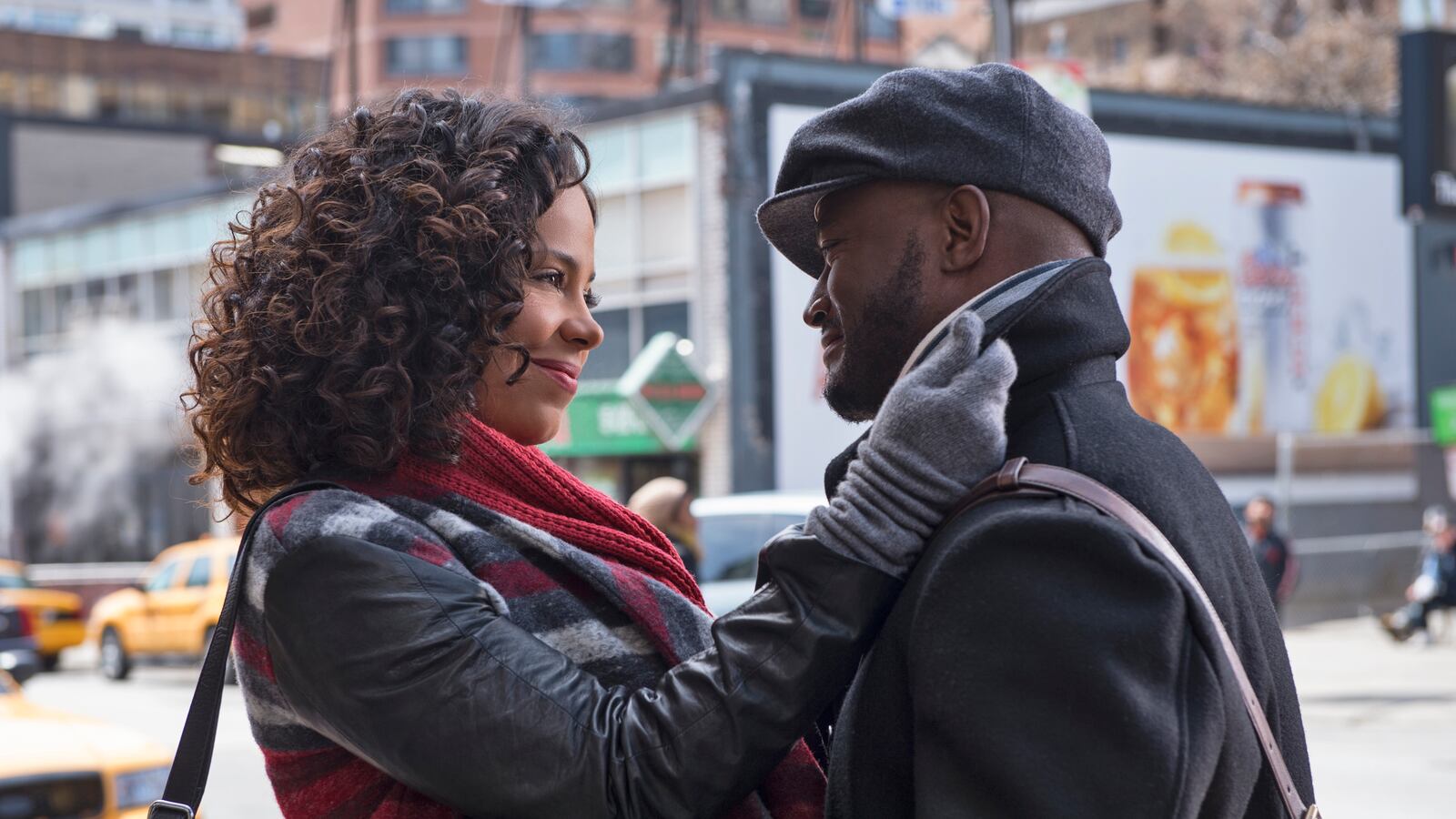 articles/2013/11/15/sanaa-lathan-says-the-best-man-holiday-was-a-silly-super-fun-reunion/131114-best-man-holiday_nctu0b