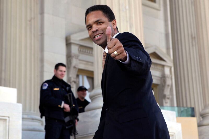 galleries/2012/11/21/jesse-jackson-jr-more-political-scandal-survivors-of-2012-photos/political-scandal-survivors-jesse-jackson-jr_vrrmgg