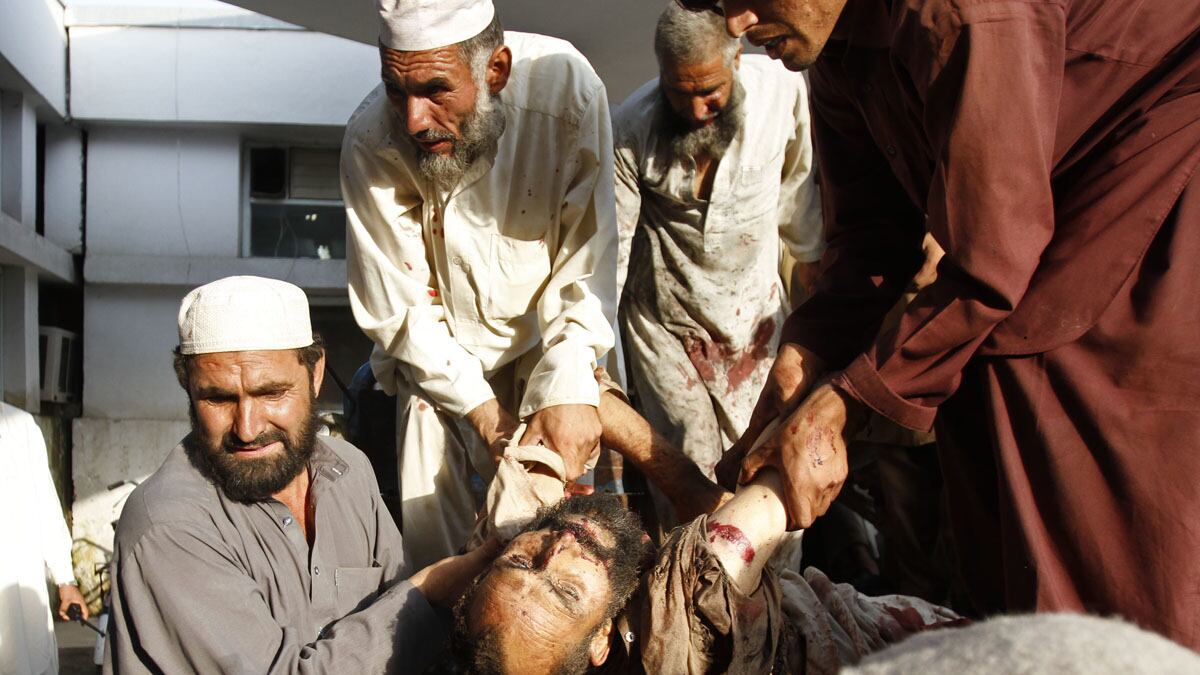 cheats/2012/09/04/afghan-bomber-kills-25/afghan-funeral-attack-bomb-cheat_mqoq1w