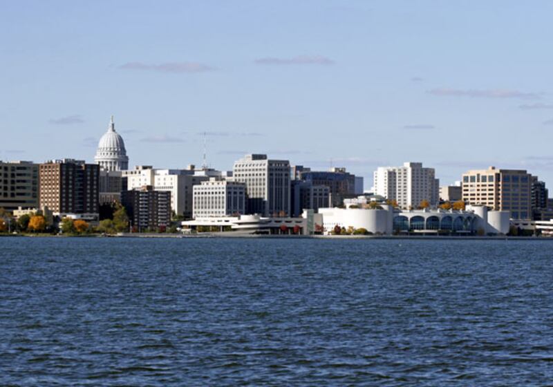 galleries/2010/06/14/50-states-in-debt/the-most-corrupt-states---18-wisconsin_hpxtrw