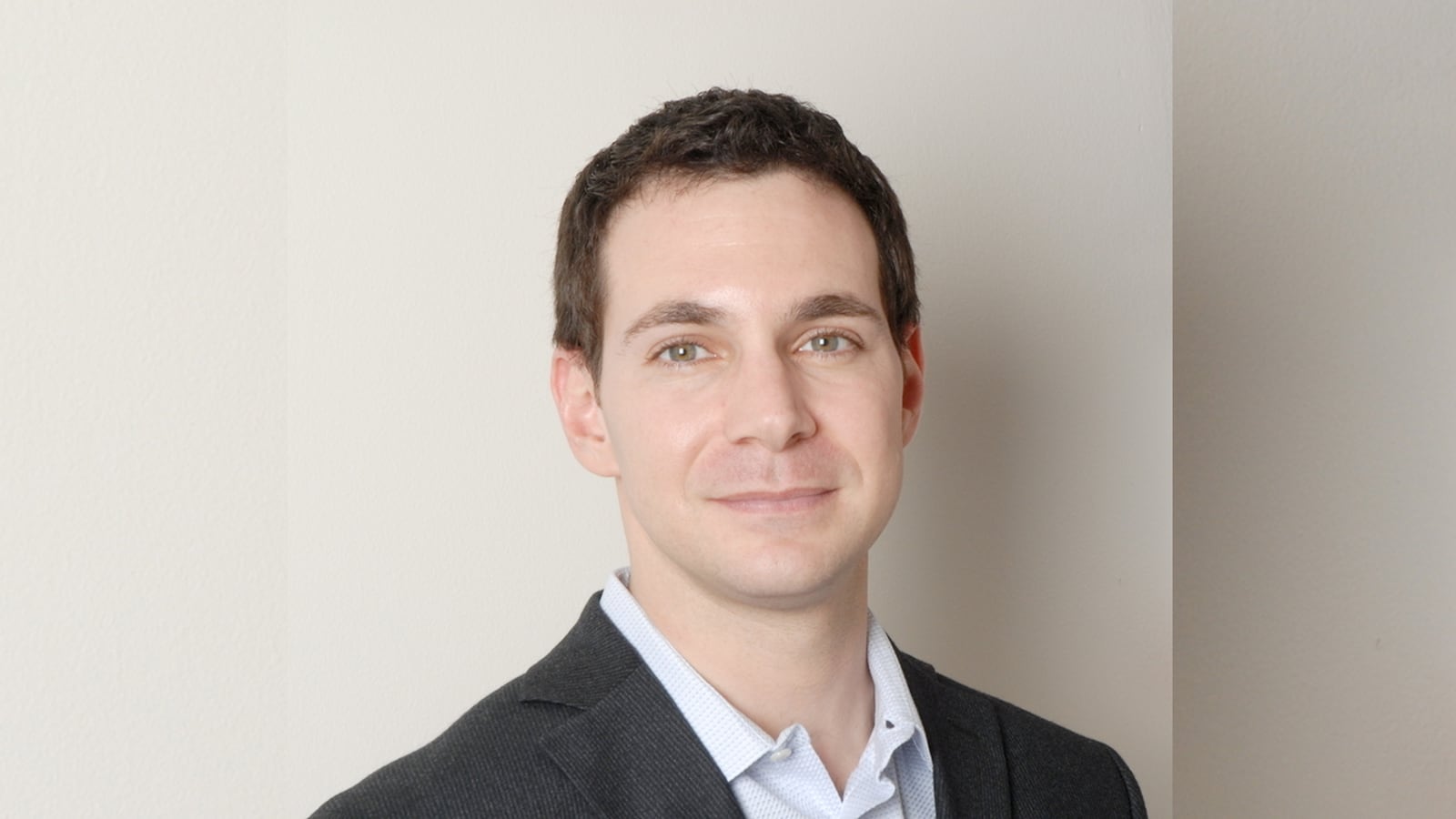 articles/2015/05/08/exclusive-former-bush-national-security-official-to-be-nsa-s-top-lawyer/150508-harris-waxman-tease_caobqg