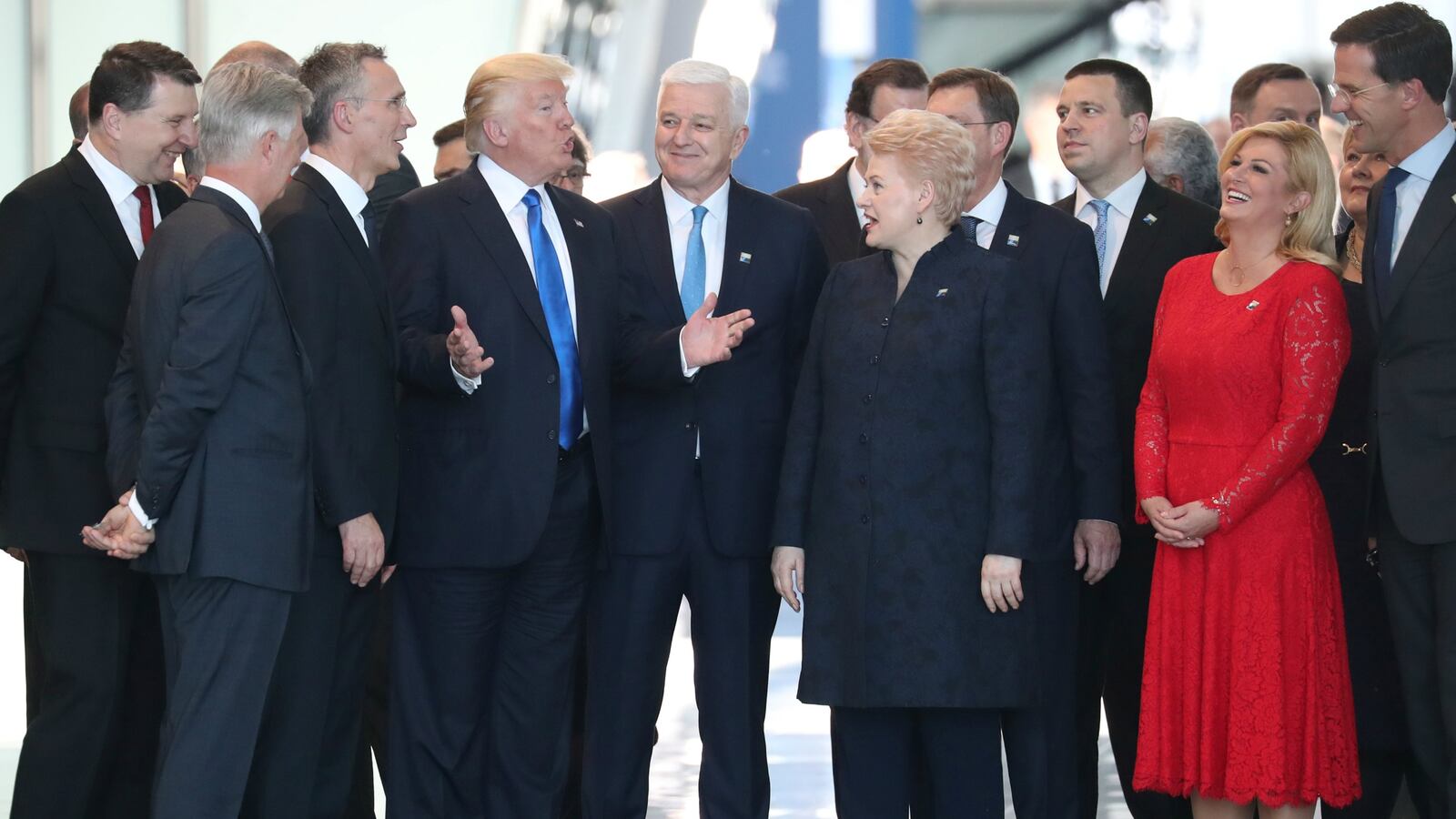 170525-trump-montenegro-cheat_wmfsll