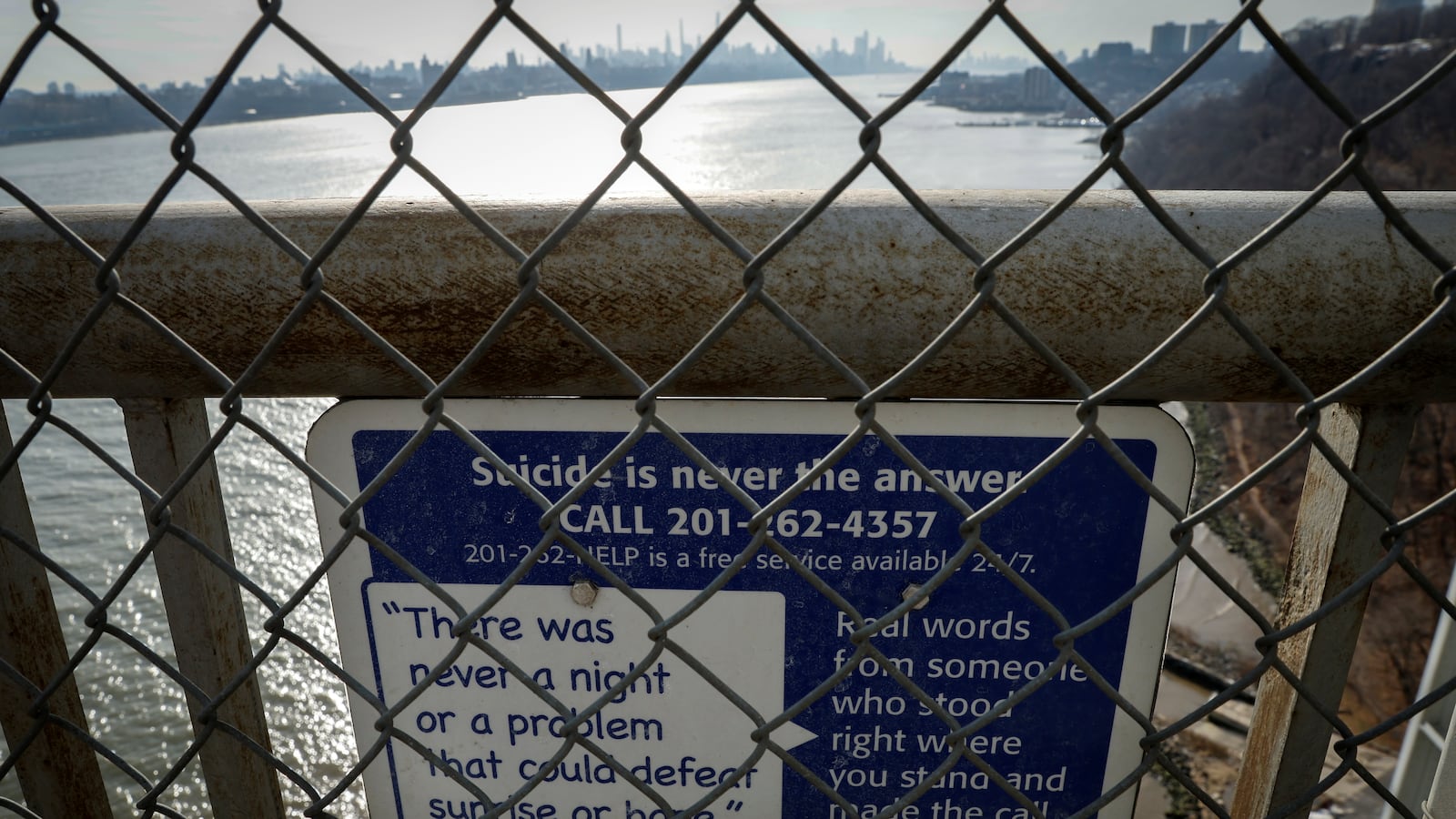2022-01-14T110106Z_618723617_RC2TXR9EO0IJ_RTRMADP_3_USA-SUICIDE_lxckwk