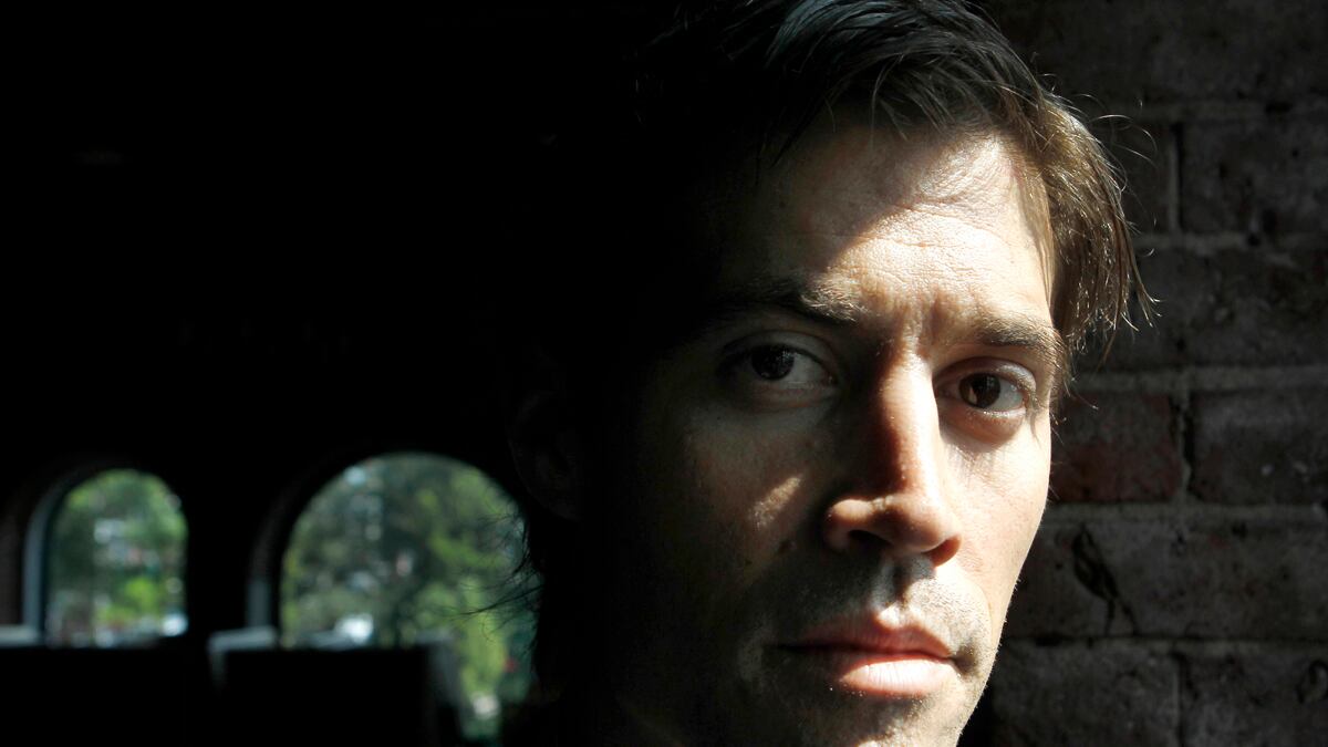 cheats/2013/01/02/american-journalist-missing-in-syria/james-foley-kidnapped-syria-cheat_tbtbxr