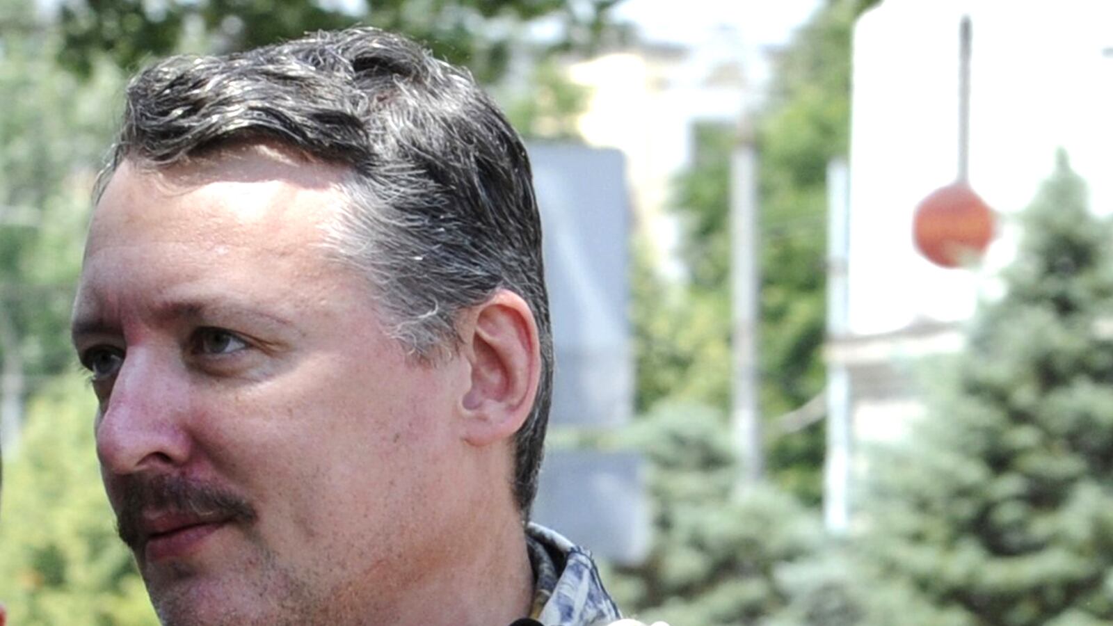 cheats/2015/07/16/mh17-sue-ukraine-rebel-leader/150716-Igor-Girkin-cheat_x33wbu
