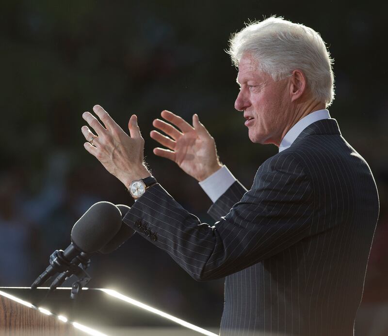 articles/2013/06/06/bill-clinton-should-know-better/begala-clinton-magic-box_usuimv