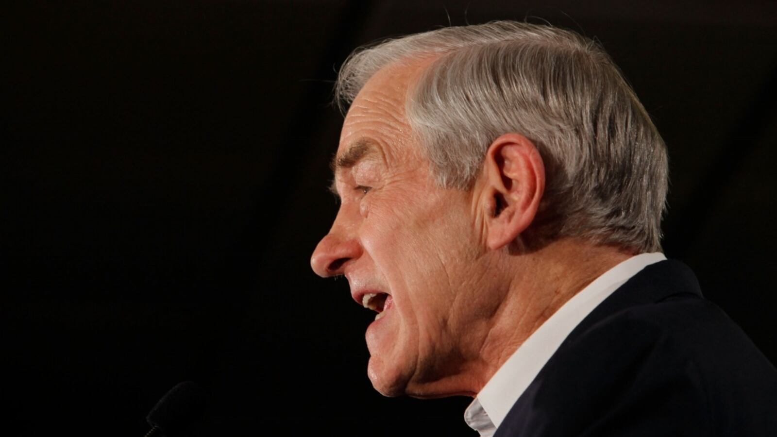 articles/2012/01/10/ron-paul-is-still-a-bunco-artist/Ron-Paul_yuwlaj