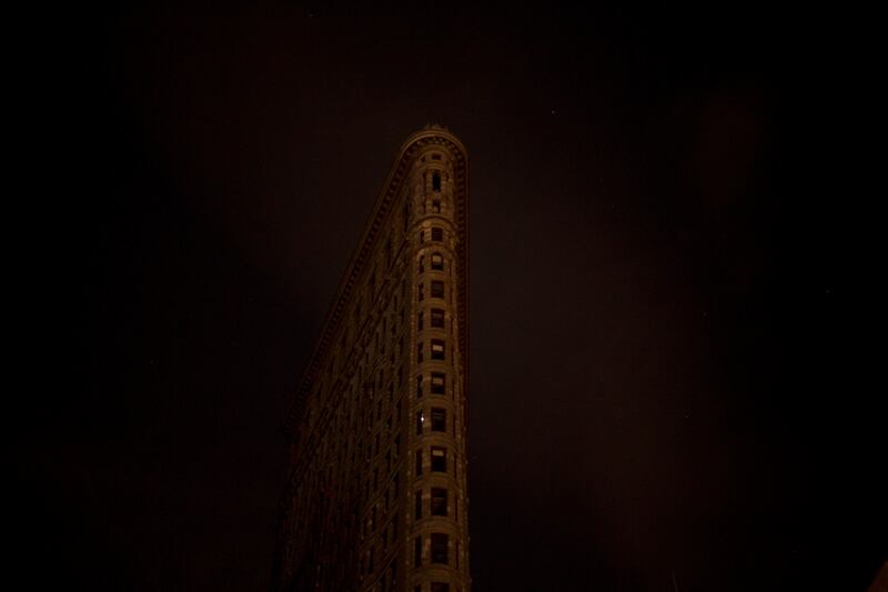 galleries/2012/11/03/manhattan-s-darkest-nights-sandy-s-aftermath-photos/powerless-manhattan-ben-baker-photos-02_ihpnnv