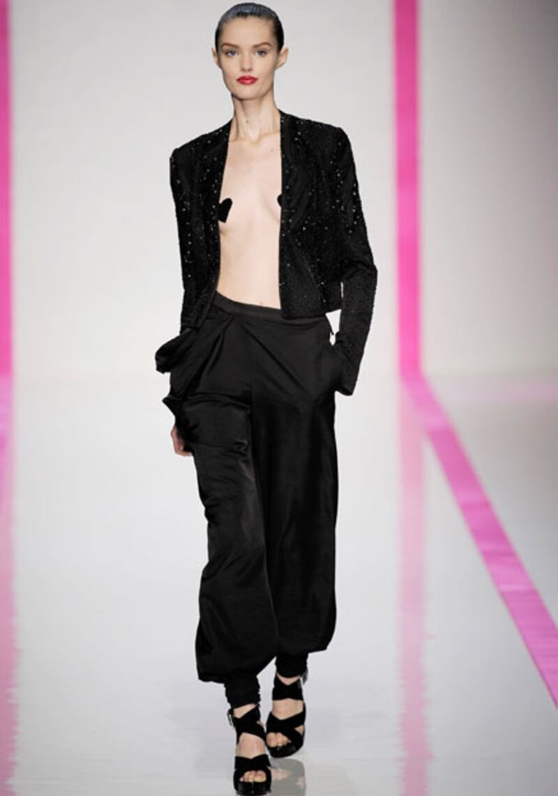 galleries/2009/10/04/lohan-s-hot-french-mess/wilkinson-ungaro---2_wvafir