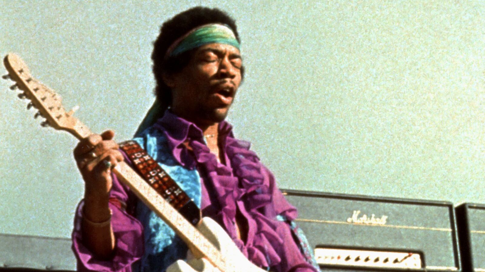 articles/2015/08/08/jimi-s-guitar-is-still-burning/150808-guccione-jimi-hendrix-tease_wgtq0m