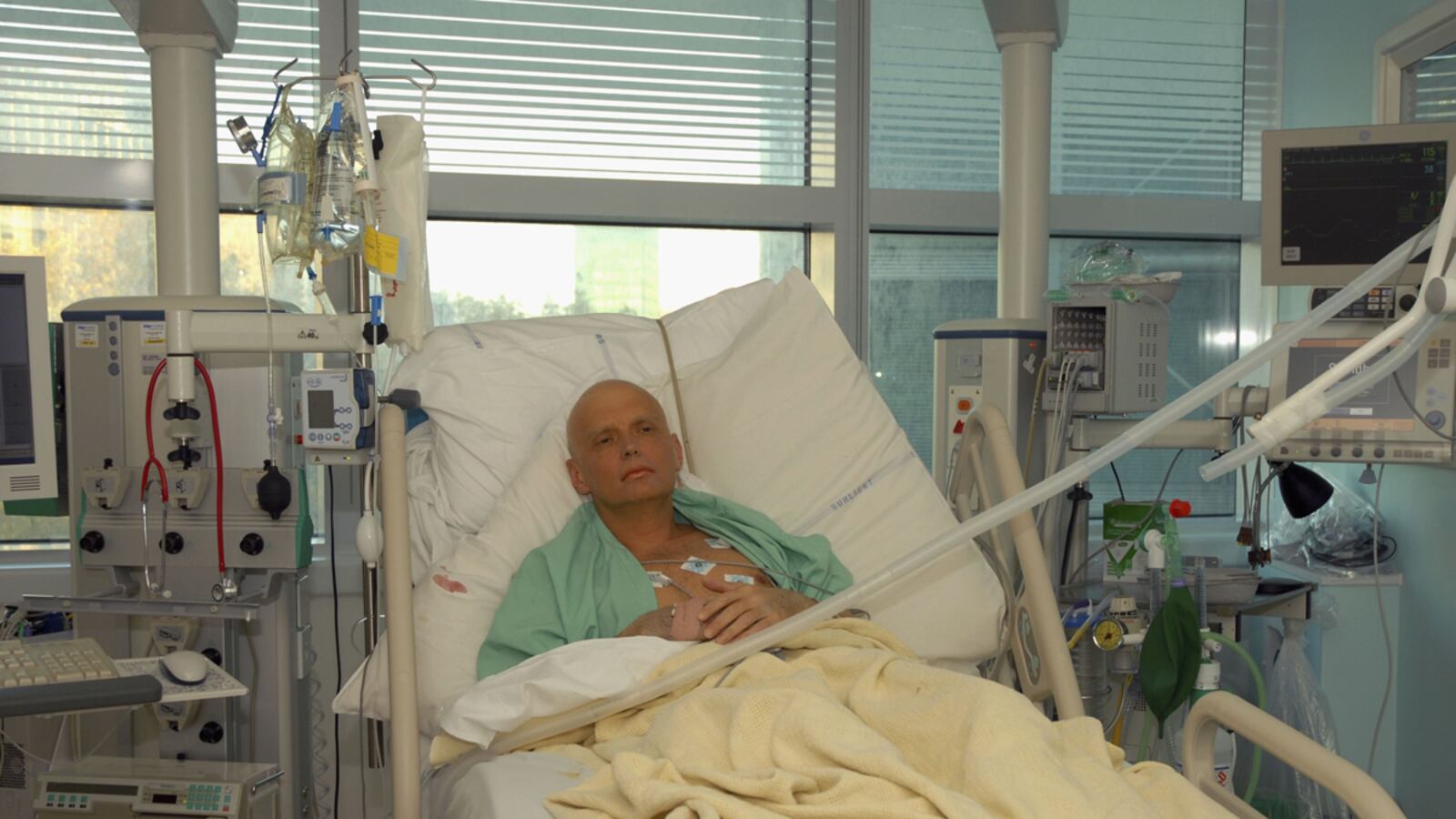 articles/2012/09/20/was-russian-dissident-poisoned-by-the-state/litvinenko-poisoned-telegraph-tease_lqlzdo