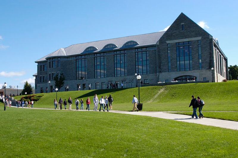 galleries/2014/11/06/25-colleges-with-the-worst-return-on-investment-photos/2013-college-rankings-marist-college_nbwwoe