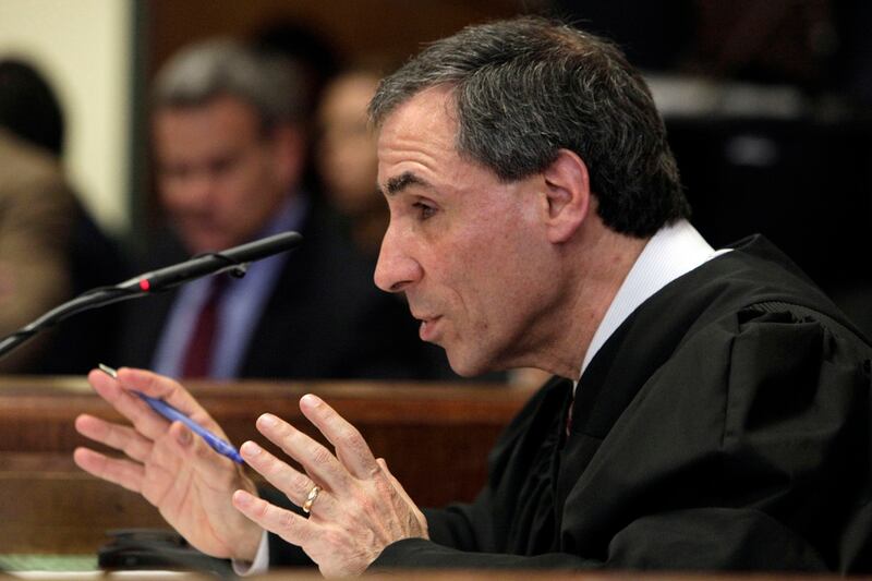 galleries/2011/07/06/dominique-strauss-kahn-case-anne-sinclair-cyrus-vance-jr-and-more-key-players/dsk-michael-obus_j7nag2