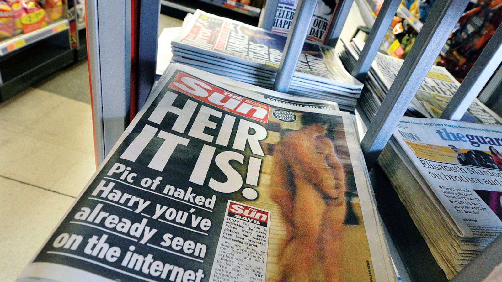 articles/2012/11/16/uk-press-watchdog-ruling-publishing-naked-harry-pics-might-have-been-ok-but-might-not/news-gallery-120903-naked-prince-harry_rg1xxy