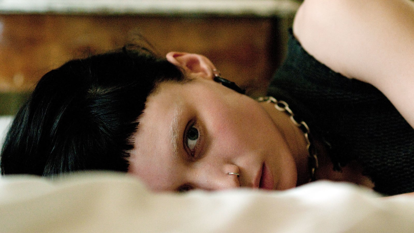 articles/2014/10/09/david-fincher-s-backseat-feminism/141008-fincher-feminism-tease_qno7ja