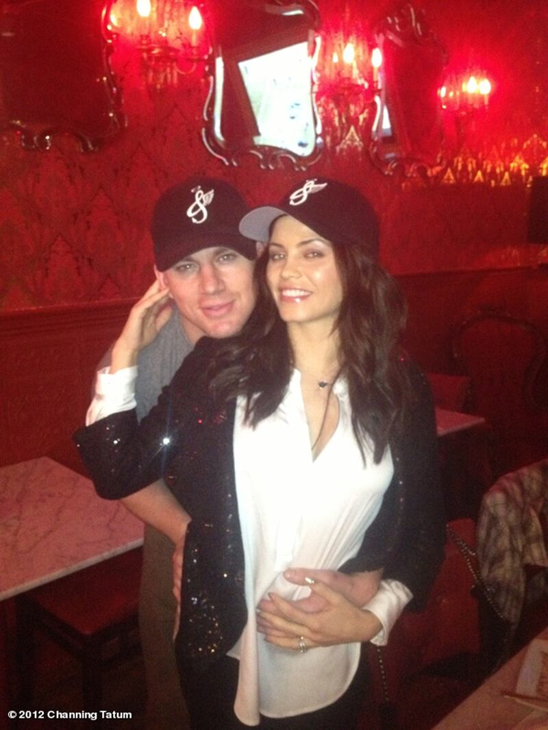 galleries/2012/12/30/best-celebrity-twitter-pictures-kesha-paris-hilton-more-photos/celeb-tweets-08_xktsfc