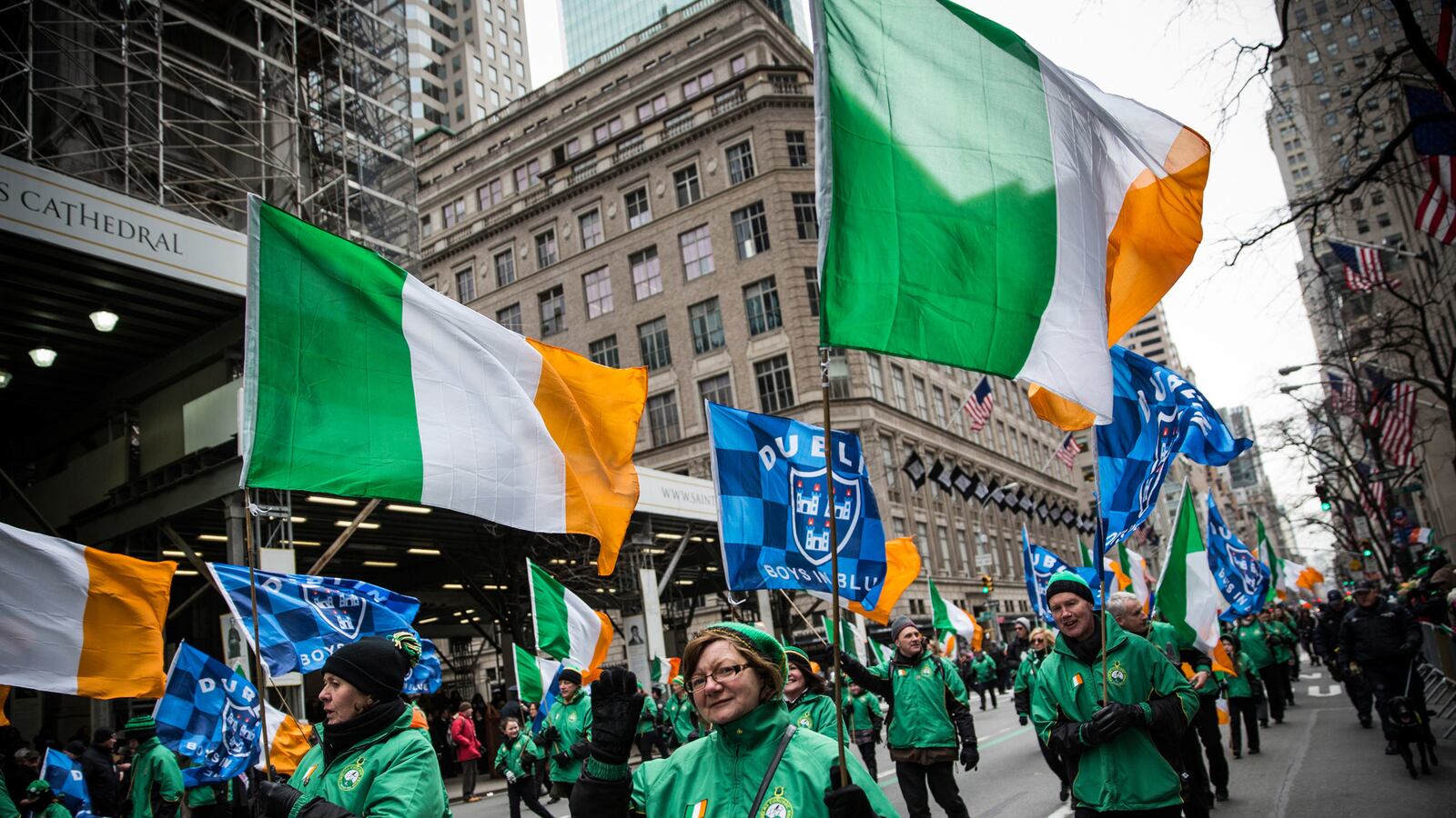 cheats/2014/09/03/gays-now-allowed-in-st-patrick-s-parade/140903-stpatricks-parade-cheat_ylidqo