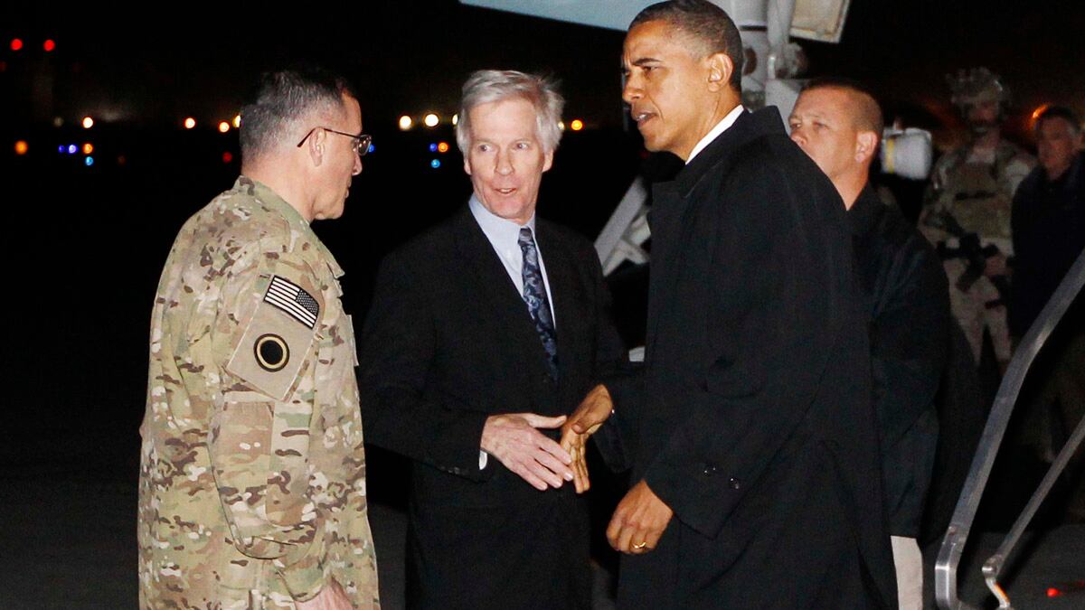 cheats/2012/05/01/obama-makes-surprise-afghanistan-visit/obama-afghanistan-cheat_iixn8q