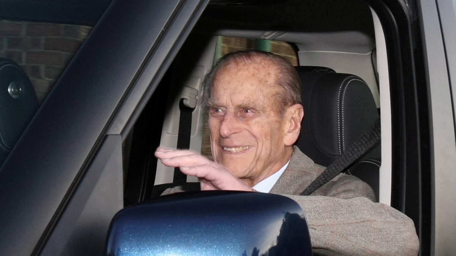 cheats/2011/12/27/prince-philip-released-from-hospital/prince-philip-released-from-hospital-cheat_zbmppp