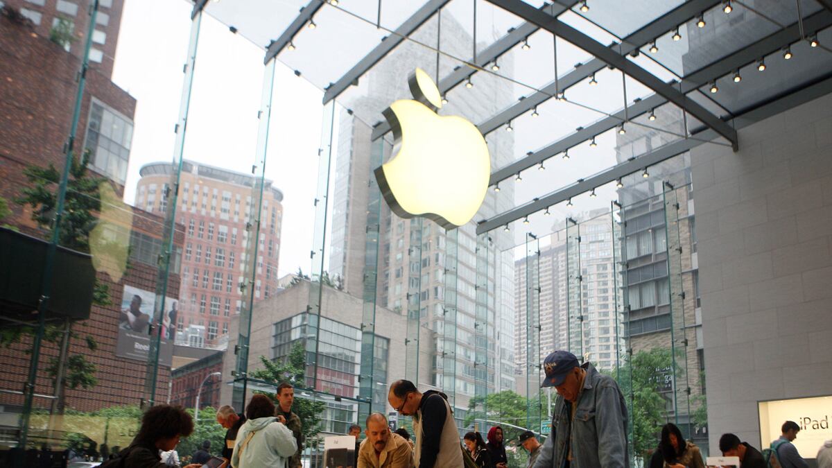 cheats/2011/10/19/apple-profits-fall-short-of-expectations/high-priced-tech-lyons_duu1rq