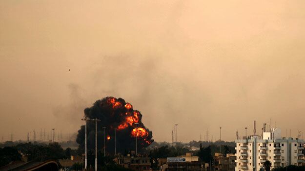 cheats/2011/03/20/us-and-uk-fire-libya-missiles/libya-air-raids_xhora7