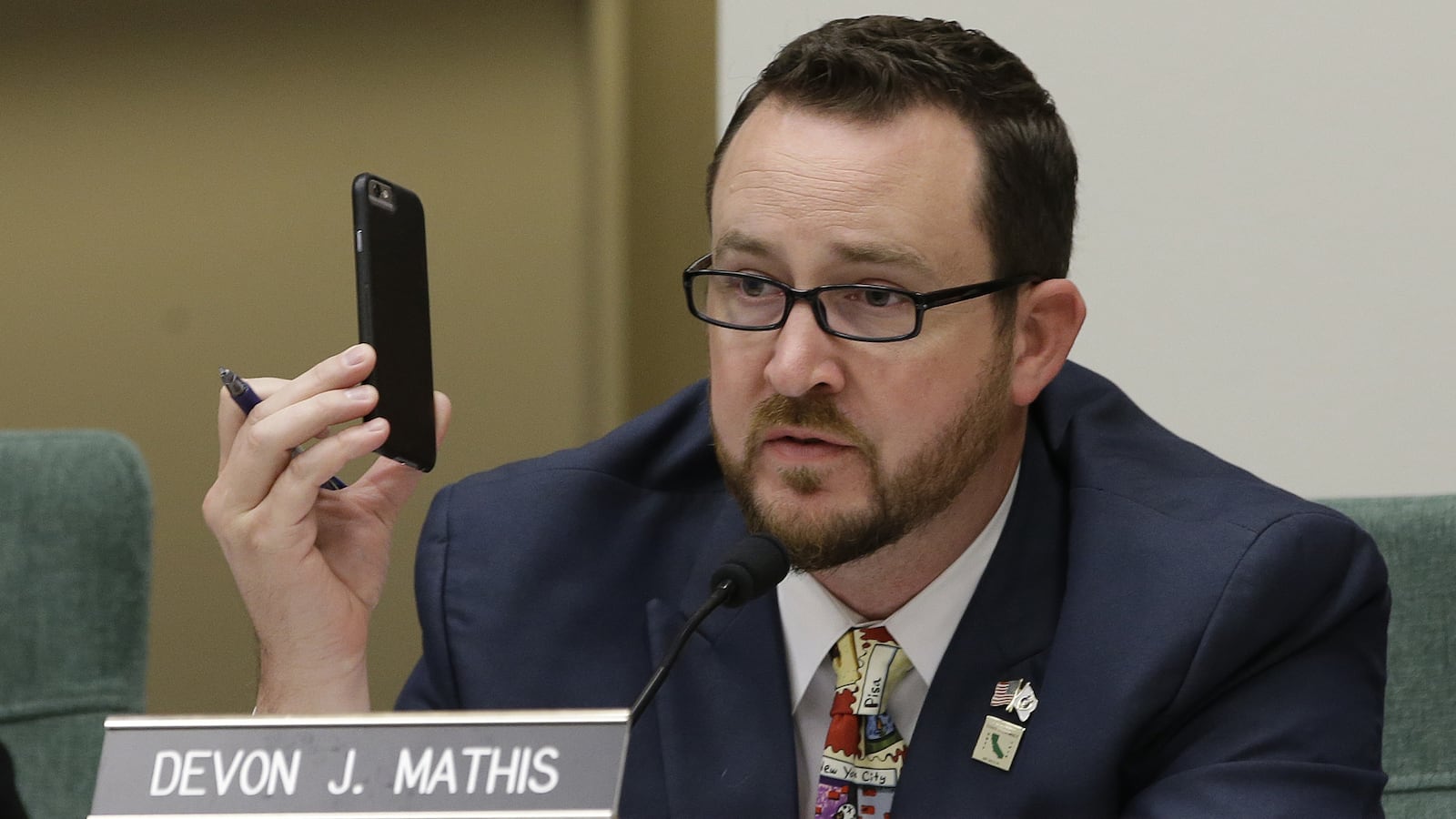 180418-Messer-express-cali-lawmaker-sexual-assault-hero_lzfl8a