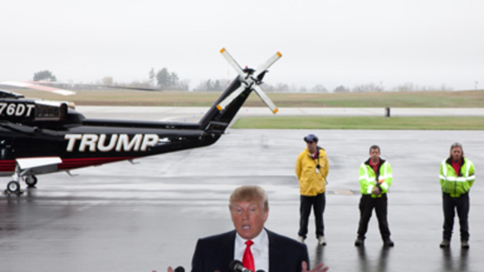 articles/2011/04/28/obamas-birth-certificate-and-the-birther-wingnuts-who-still-dont-believe/avlon-birthers_176329_xbkxsy