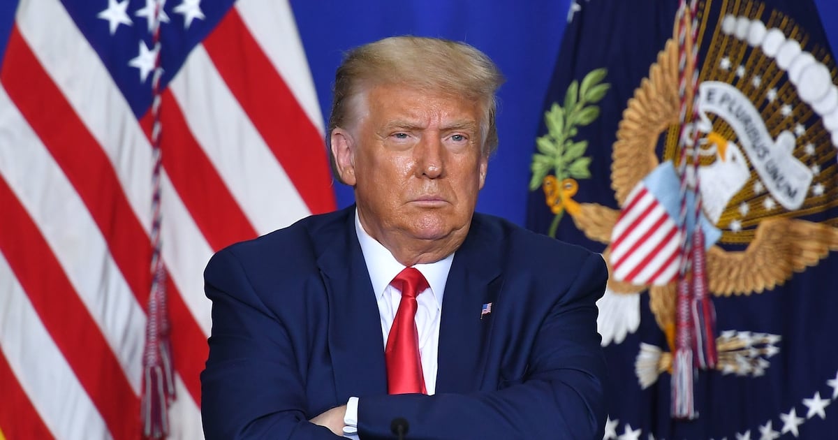 Trump Insiders Face Wild Allegations After ‘Insane Pattern’ Spotted on Polymarket and Kalshi - The Daily Beast