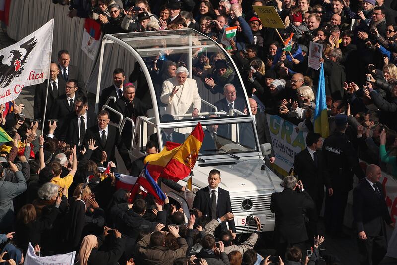 galleries/2013/02/27/pope-benedict-s-final-general-audience-in-st-peter-s-square/gal-pope-9_orzn8d
