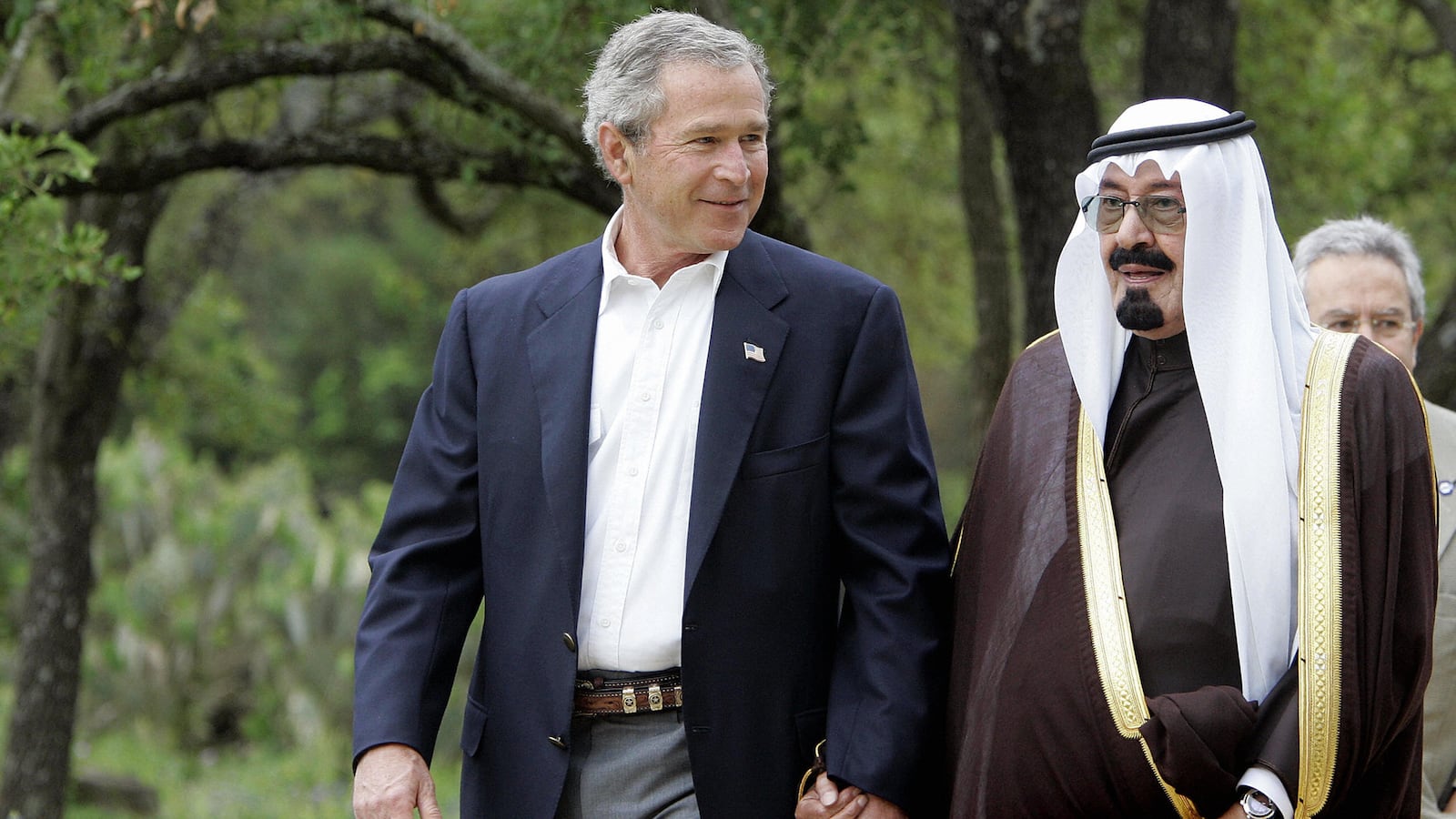 articles/2015/03/28/why-does-america-hate-cuddly-bromances/150327-chituc-holding-hands-tease_wm4c7i