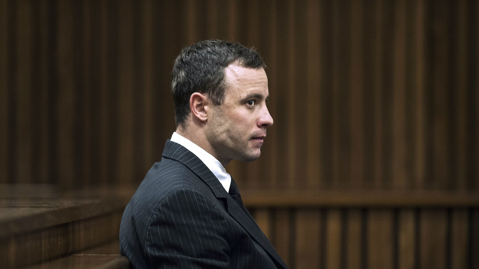 cheats/2014/07/14/pistorius-caught-in-night-club-brawl/140714-pistoriusbrawl-cheat_mdk7cq