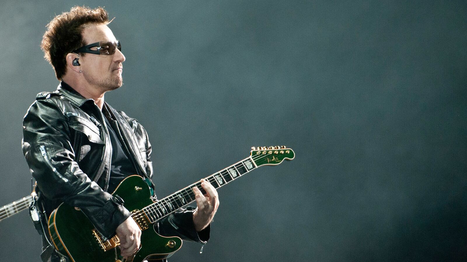 articles/2014/09/13/u2-generously-gives-us-a-lousy-album-sucks-at-the-corporate-teat/140912-stevens-u2-album-tease_mhcgba