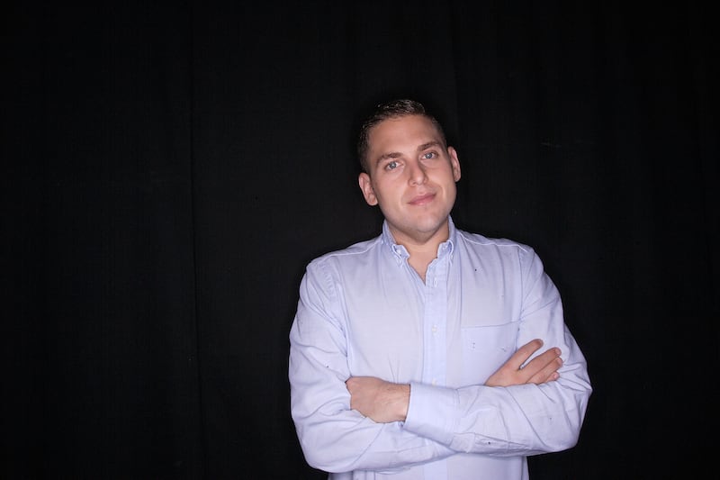 galleries/2013/04/25/ben-affleck-more-stars-live-on-1-50-a-day-for-poverty-vow-photos/130424-celeb-poverty-07_sxp5j9