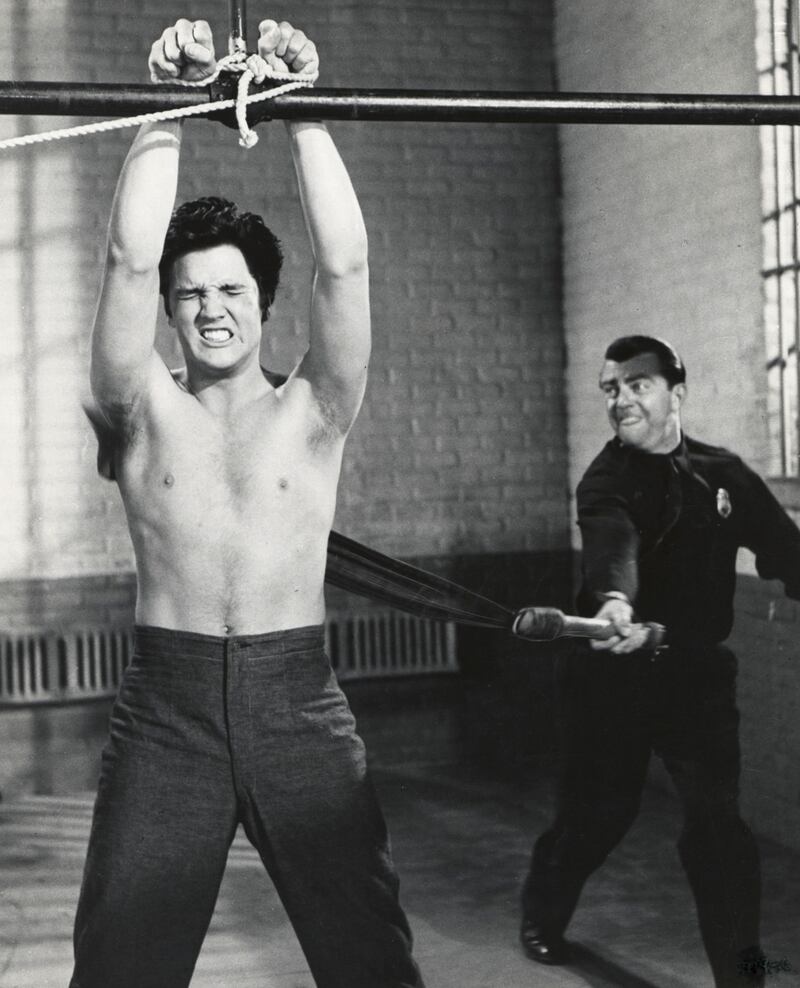 galleries/2012/11/20/woody-allen-elvis-presley-more-hollywood-stars-bound-photos/hollywood-bound4_dqf4ny