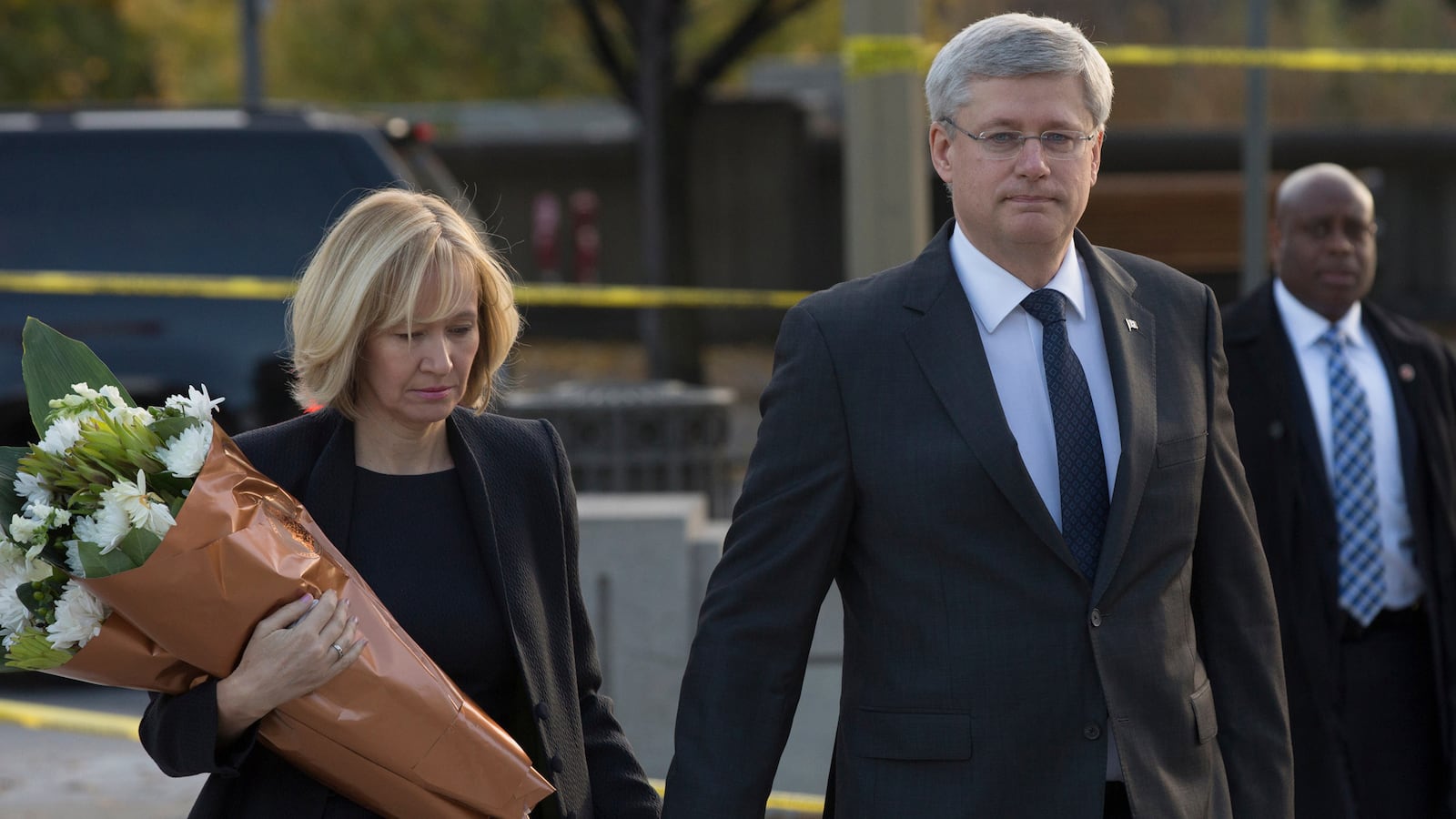 articles/2014/10/23/the-right-wing-has-found-the-man-of-their-dreams-in-canada/141023-mak-harper-tease_idhpby