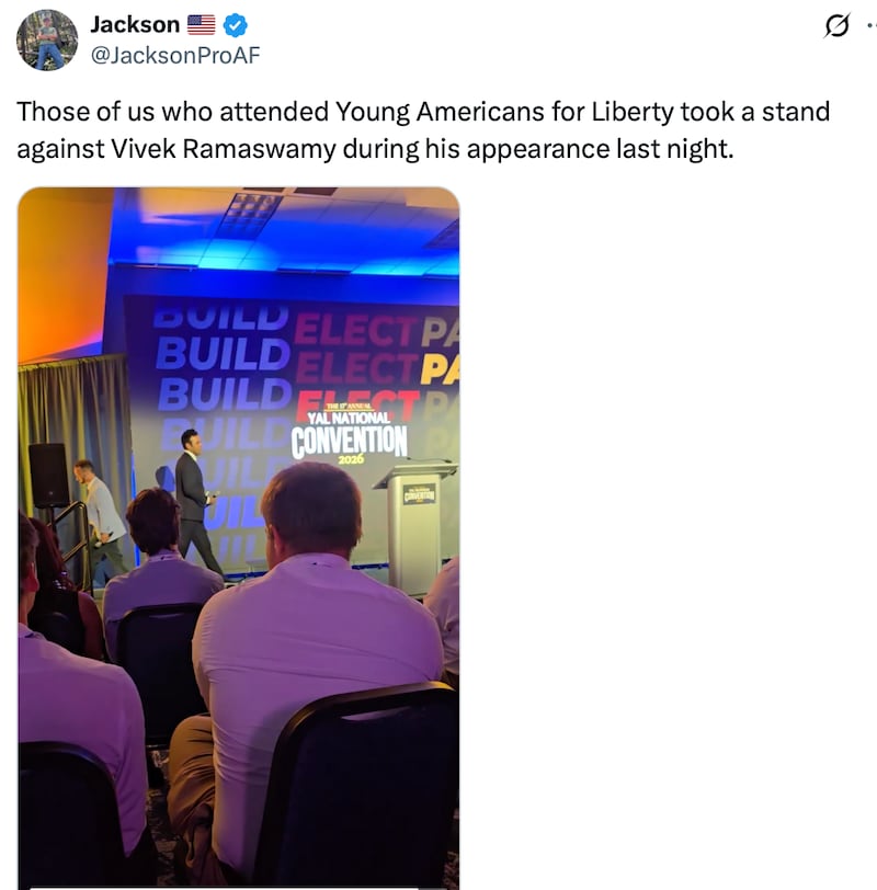 An X user posts a photo from Vivek Ramaswamy's YAL appearance.