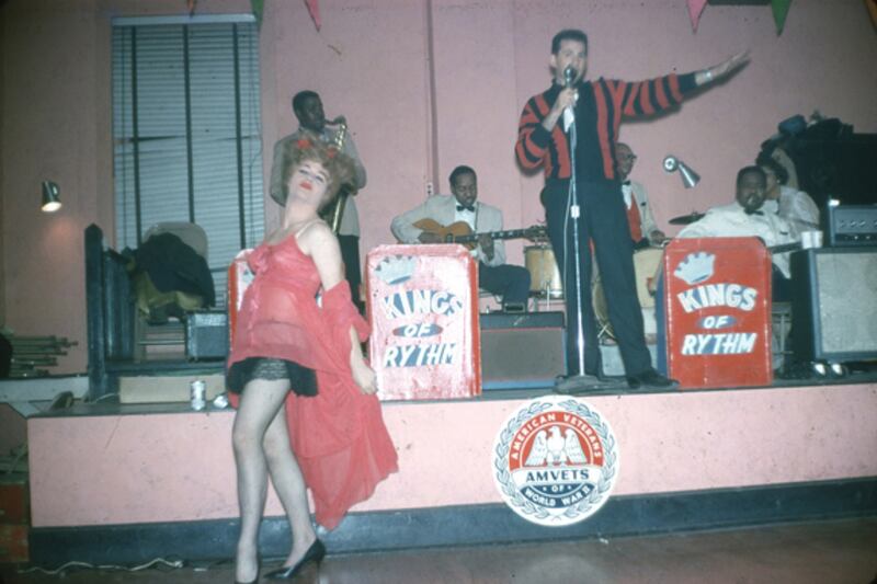 galleries/2014/04/09/private-birthday-party-kansas-city-s-former-underground-drag-ball-scene-photos/gal-private-party-4_wq6uel