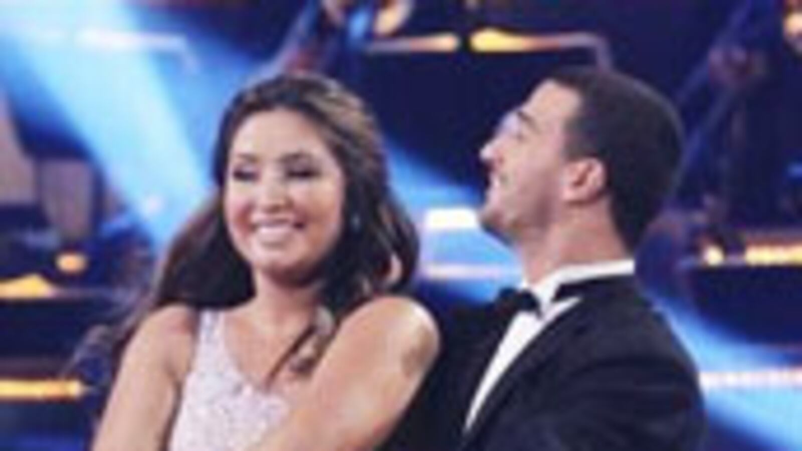 articles/2010/11/08/bristol-palin-on-dancing-with-the-stars-is-the-right-helping-her-win/walshe-bristol-dancing_139615_dna5sc