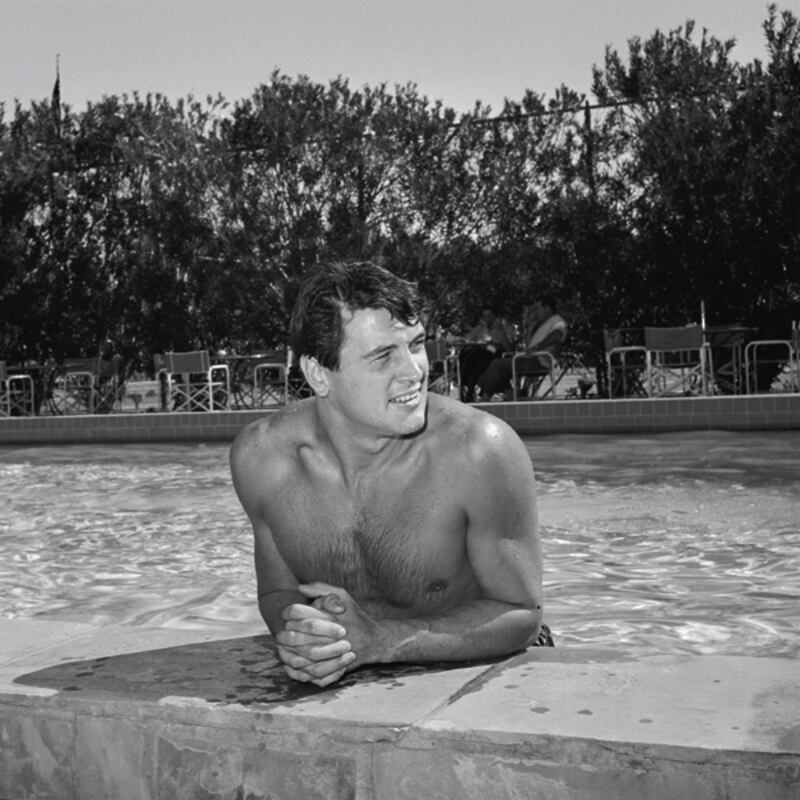 galleries/2012/07/08/backyard-oasis-the-swimming-pool-in-california-photography/backyard-oasis-pools-anderson-hudson_w6thvw