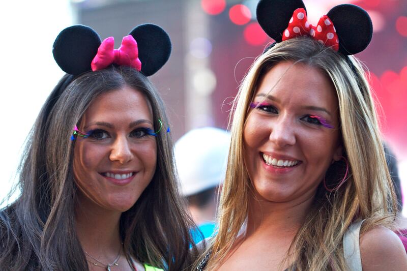 galleries/2012/03/26/ultra-music-festival-s-wildest-fans-including-paris-hilton-wheelchair-raver-and-more/ultras-wildest-fans-11_mticlr