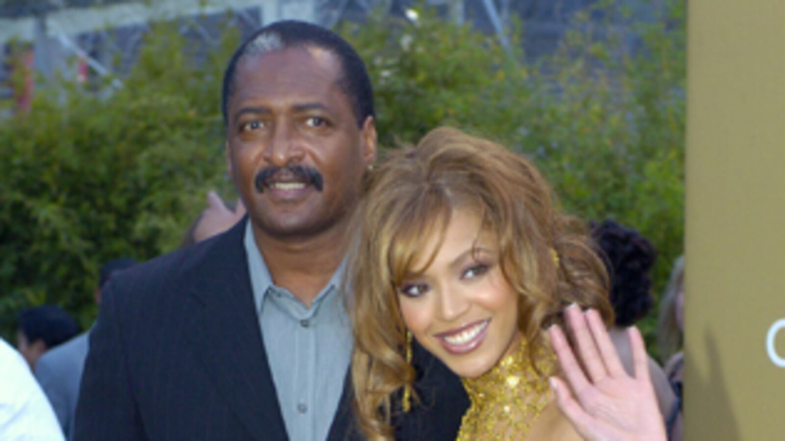 galleries/2011/03/29/stars-who-fired-their-parents/fired-parents---beyonce_d4nimd