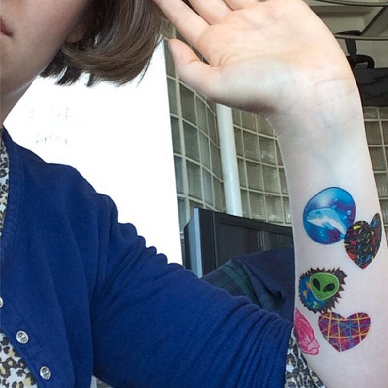 galleries/2014/04/06/jennette-mccurdy-kaley-cuoco-and-the-best-selfies-of-the-week/140404-selfies-lenadunham_exmpq1