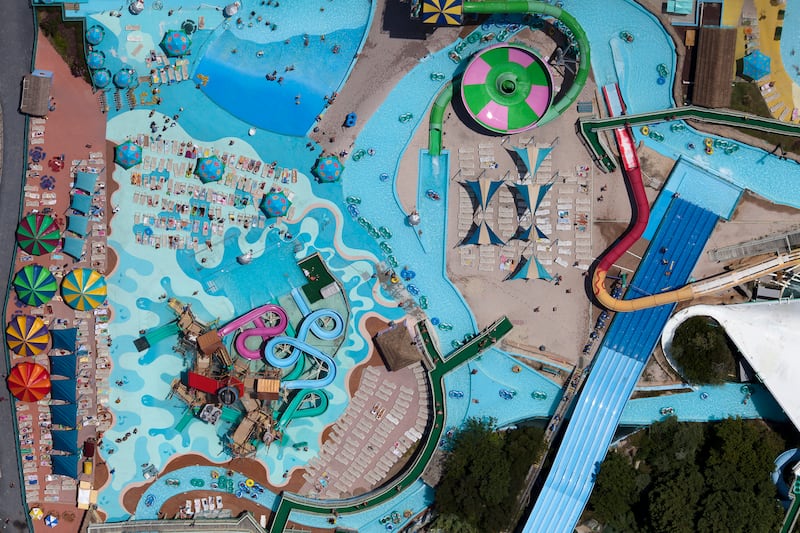 galleries/2012/10/13/greatest-pools-around-the-world-kelly-kleins-pools-book-published-by-rizzoli-photos/pools-maclean_ywhuux