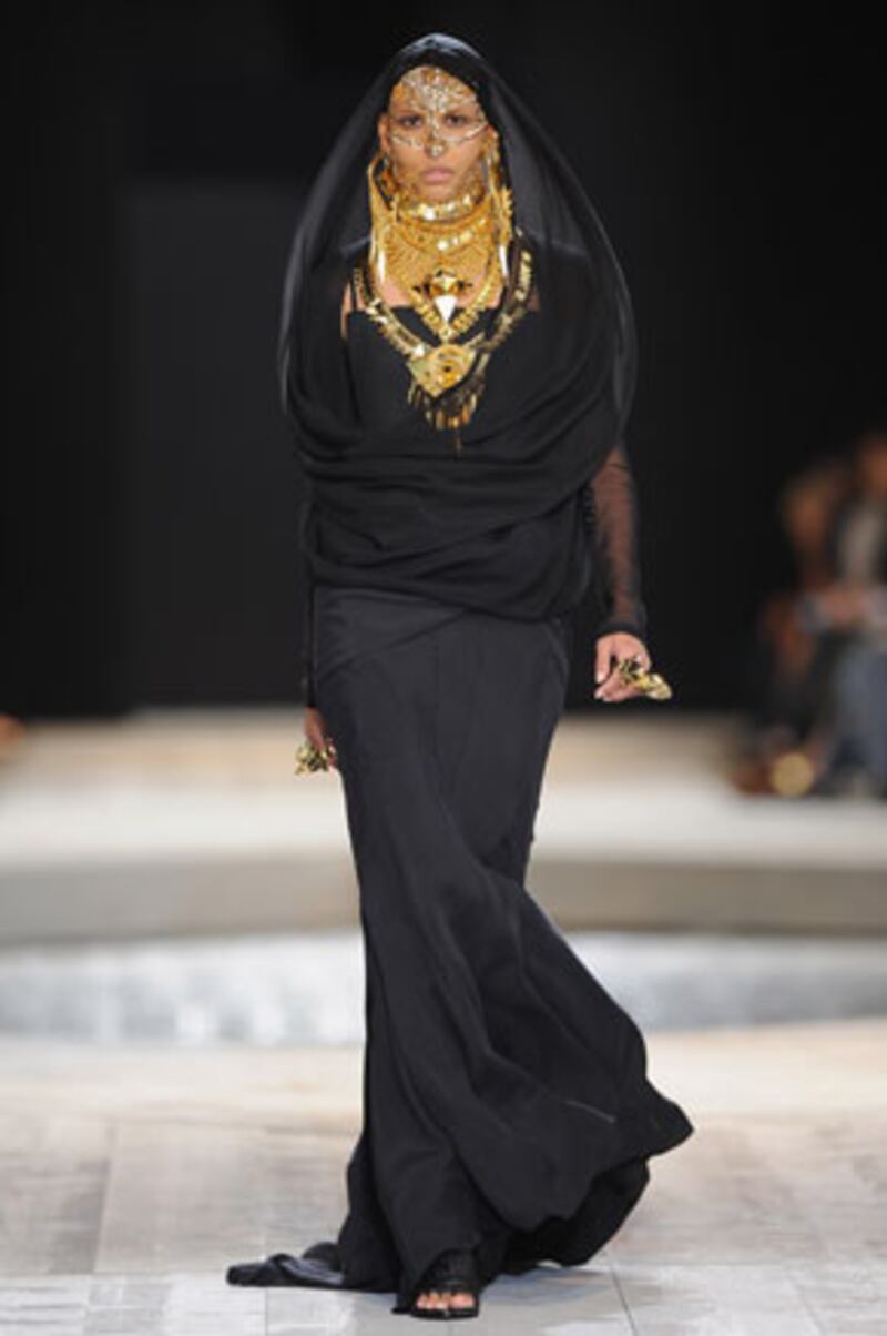 galleries/2009/07/08/bondage-chic/haute-couture-1_hfcwon