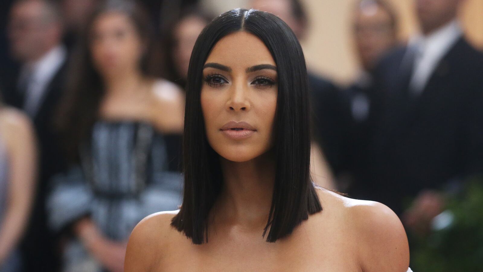 kim-kardashian-paris-robber-apology-letter_v3e814